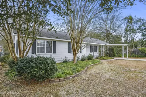 700 Third Ave, Picayune, MS 39466