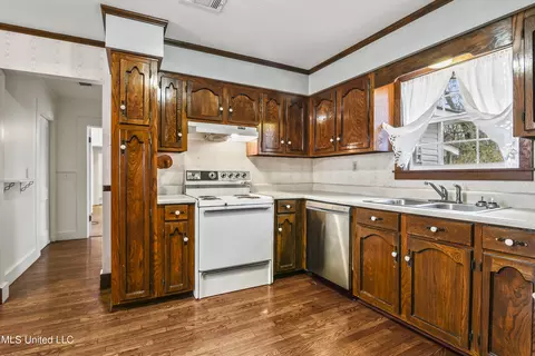 700 Third Ave, Picayune, MS 39466 photo 5