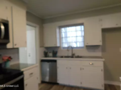 1112 Rocket Dr, Byram, MS 39272 photo 7