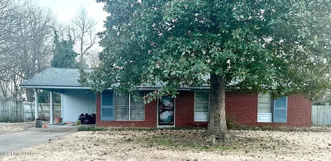 1407 Brierwood St, Cleveland, MS 38732