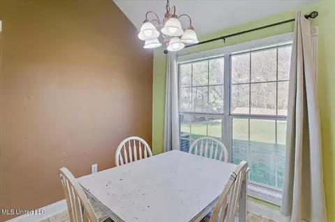 Dining - 653 Post Oak Pl, Pearl, MS 39208 photo 1 of 2