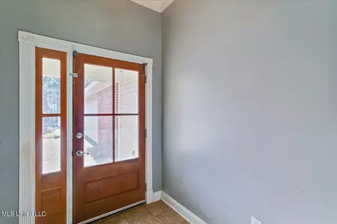 Entry Way - 653 Post Oak Pl, Pearl, MS 39208 photo 1 of 1