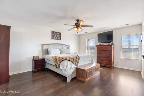 Bedroom - 4596 Bolin Rd, Hernando, MS 38632 photo 1 of 7