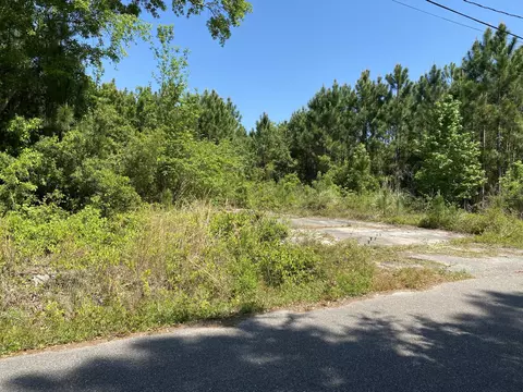 300 Mcclung St, Pass Christian, MS 39571