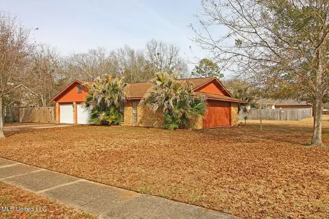 101 Warpath Trl, Gulfport, MS 39503