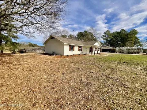 Exterior - 1115 SE 5th St, Magee, MS 39111 photo 7 of 7