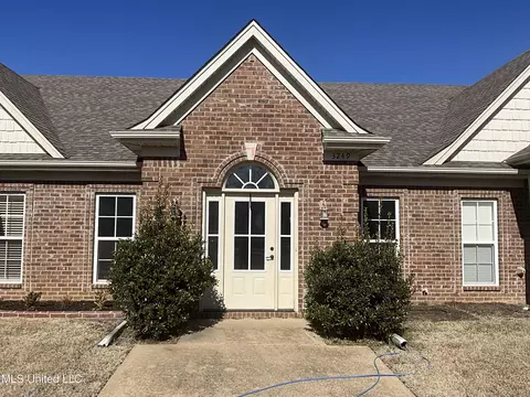 3249 Jade Ln, Southaven, MS 38672