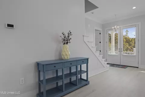 Entry Way - 107 Keller Beach Ave, Biloxi, MS 39530 photo 1 of 3