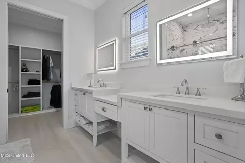 Bath - 107 Keller Beach Ave, Biloxi, MS 39530 photo 1 of 9