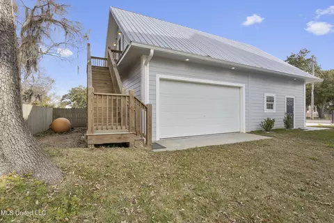 Exterior - 107 Keller Beach Ave, Biloxi, MS 39530 photo 11 of 14