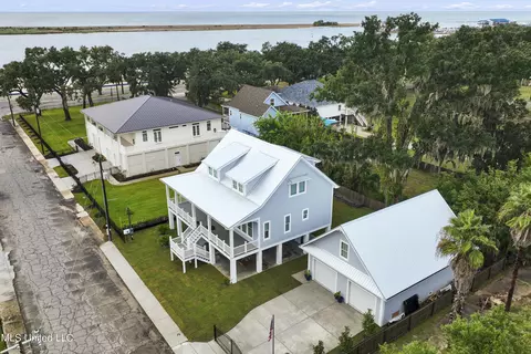 Exterior - 107 Keller Beach Ave, Biloxi, MS 39530 photo 6 of 14