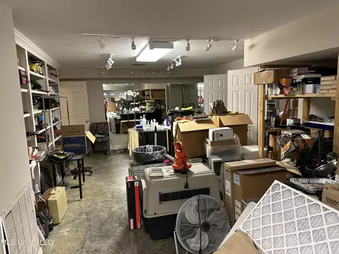 Other - 203 NE Oak Hill Dr, Brookhaven, MS 39601 photo 1 of 1
