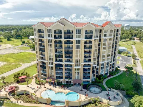 1200 Beach Dr #1102, Gulfport, MS 39507