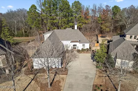 Exterior - 134 Bristol Dr, Madison, MS 39110 photo 15 of 17