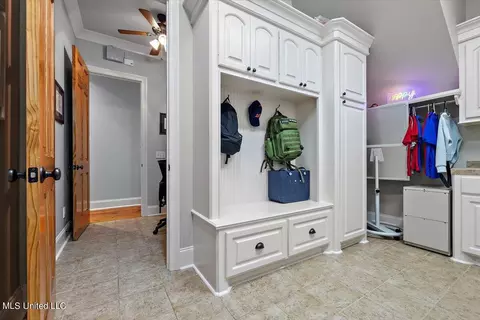 Entry Way - 134 Bristol Dr, Madison, MS 39110 photo 3 of 3