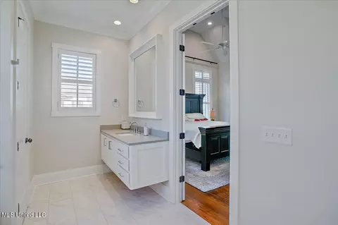 Bath - 1441 Ruby Pointe, Flowood, MS 39232 photo 3 of 5
