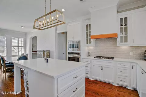 Kitchen - 1441 Ruby Pointe, Flowood, MS 39232 photo 3 of 5