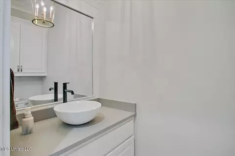 Bath - 1441 Ruby Pointe, Flowood, MS 39232 photo 1 of 5