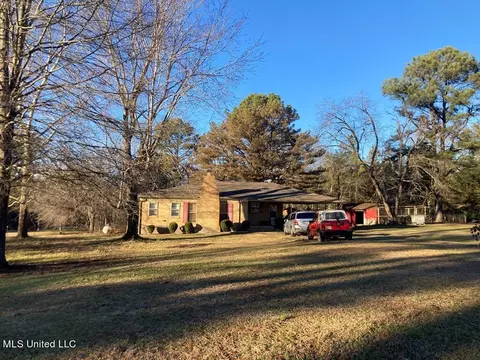 80 Douglas Rd, Byhalia, MS 38611