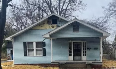 225 Maple Ave, Clarksdale, MS 38614