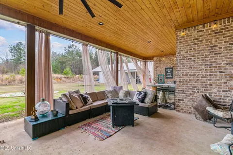 Exterior - 316 Stump Ridge Rd, Brandon, MS 39047 photo 8 of 12