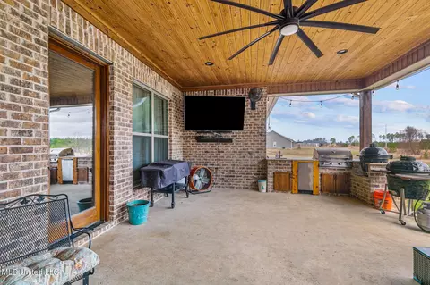 Exterior - 316 Stump Ridge Rd, Brandon, MS 39047 photo 6 of 12