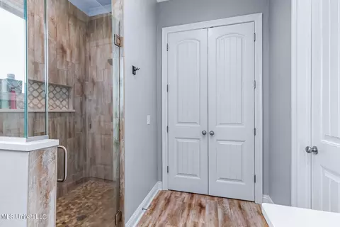 Entry Way - 316 Stump Ridge Rd, Brandon, MS 39047 photo 2 of 3