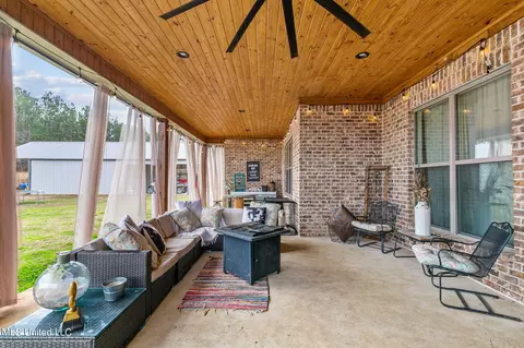 Exterior - 316 Stump Ridge Rd, Brandon, MS 39047 photo 7 of 12