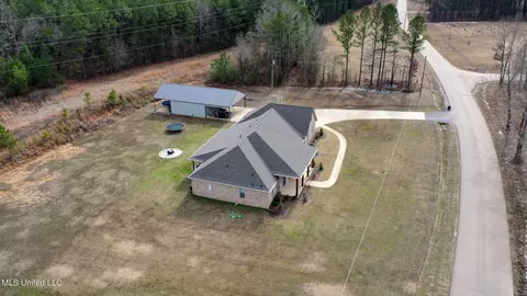 Exterior - 316 Stump Ridge Rd, Brandon, MS 39047 photo 12 of 12