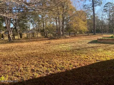 Exterior - 16 39th St, Gulfport, MS 39507 photo 6 of 6