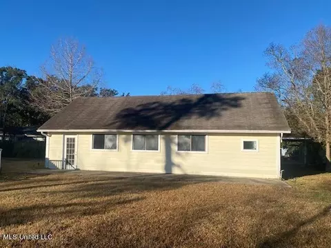 Exterior - 16 39th St, Gulfport, MS 39507 photo 4 of 6