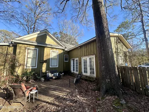 Exterior - 517 E Academy St, Canton, MS 39046 photo 7 of 9