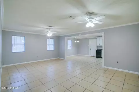 Living - 100 Sandy Hills Rd, Brandon, MS 39047 photo 1 of 1