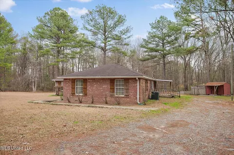 Exterior - 100 Sandy Hills Rd, Brandon, MS 39047 photo 4 of 11