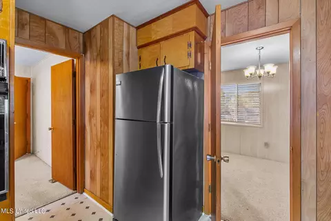 Kitchen - 219 E Jackson St, Ridgeland, MS 39157 photo 4 of 4