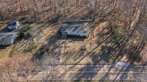 View/Area - 219 E Jackson St, Ridgeland, MS 39157 photo 2 of 5