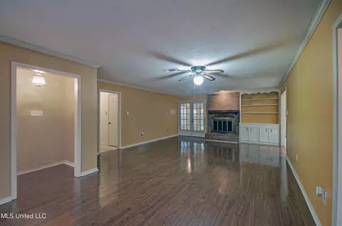 155 Forest Ridge Dr, Brandon, MS 39042 photo 3
