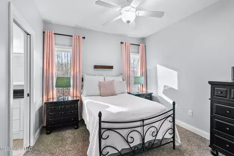 Bedroom - 887 Westerly Dr, Brandon, MS 39042 photo 6 of 8