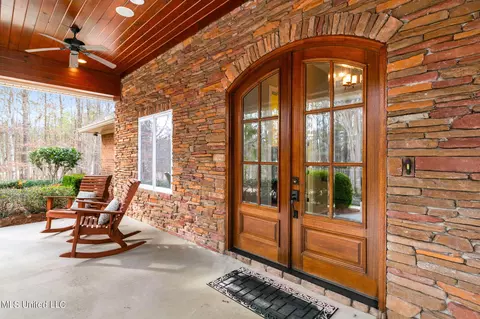 Exterior - 887 Westerly Dr, Brandon, MS 39042 photo 8 of 29