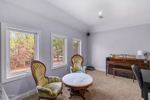 Living - 887 Westerly Dr, Brandon, MS 39042 photo 9 of 9