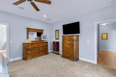 Bedroom - 887 Westerly Dr, Brandon, MS 39042 photo 2 of 8