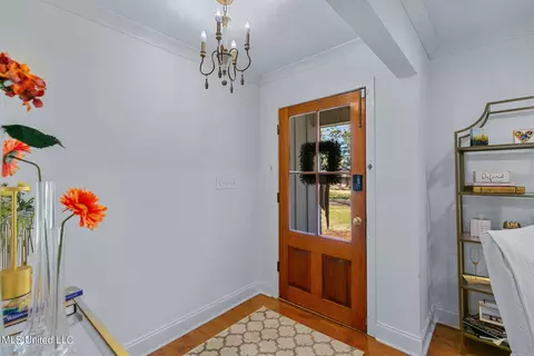 Entry Way - 4645 Nottingham Rd, Jackson, MS 39211 photo 1 of 3