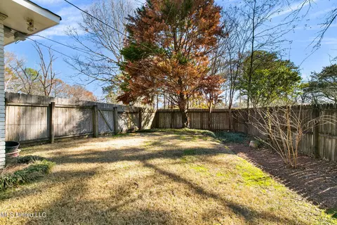 Exterior - 4645 Nottingham Rd, Jackson, MS 39211 photo 11 of 11