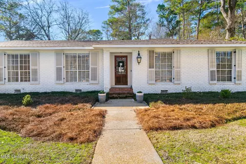 Exterior - 4645 Nottingham Rd, Jackson, MS 39211 photo 3 of 11