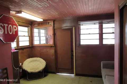 Bedroom - 1017 Riverview Dr, Jackson, MS 39202 photo 1 of 1