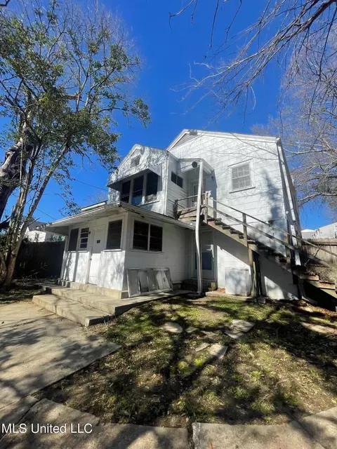 Exterior - 1017 Riverview Dr, Jackson, MS 39202 photo 5 of 5