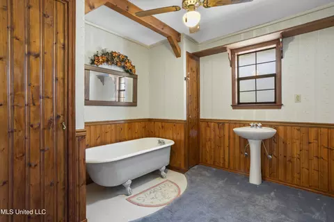 Bath - 3301 Westerland Dr, Moss Point, MS 39562 photo 6 of 7