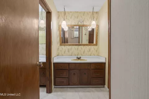 Bath - 3301 Westerland Dr, Moss Point, MS 39562 photo 1 of 7
