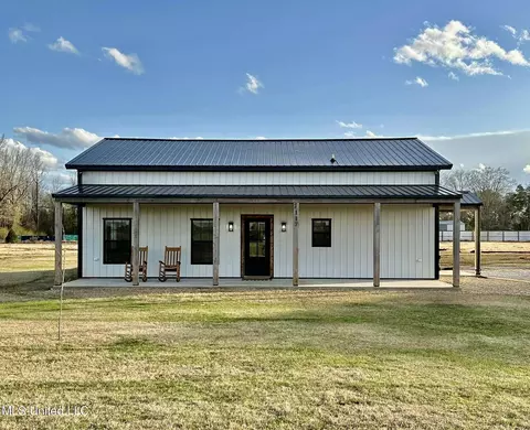 117 Archey Ln, Lucedale, MS 39452