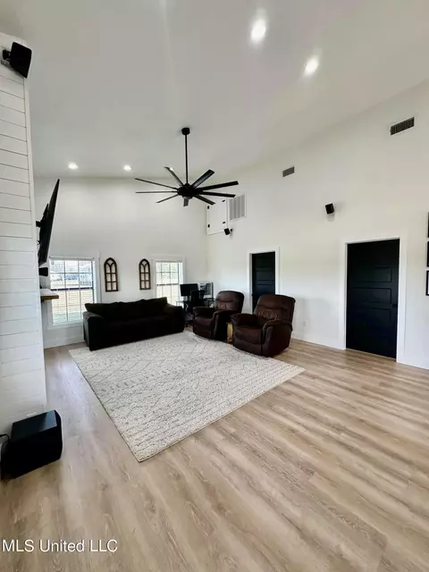 Living - 117 Archey Ln, Lucedale, MS 39452 photo 1 of 3
